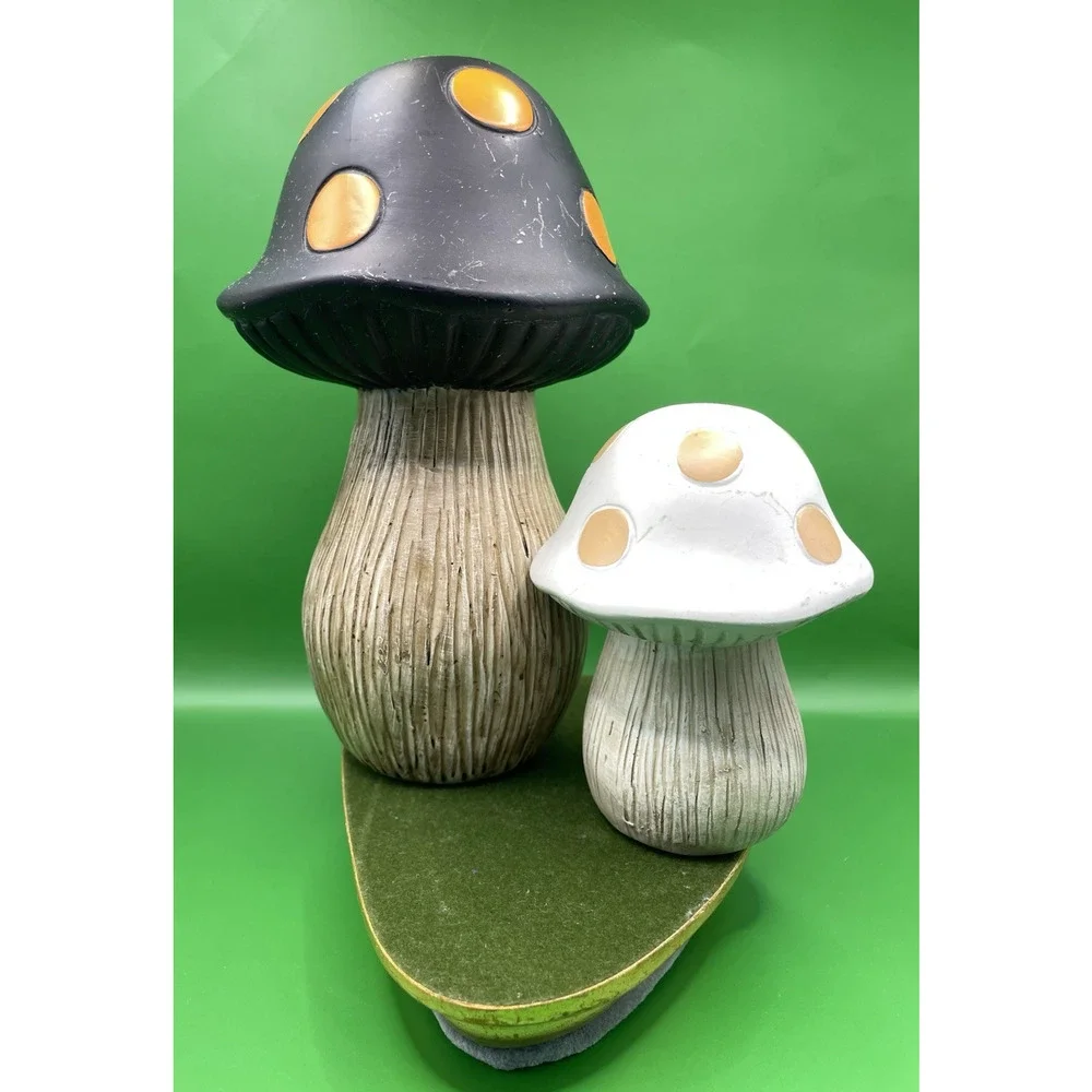 Mushroom Set of 2 Retro Look Black/Cream/Orange With Dots Decor